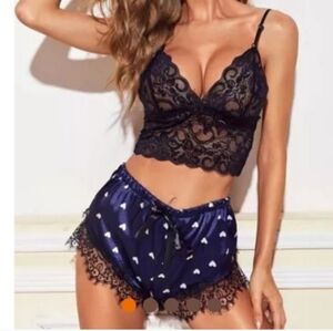 BLACK AND BLUE PAJAMA SET SIZE SMALL